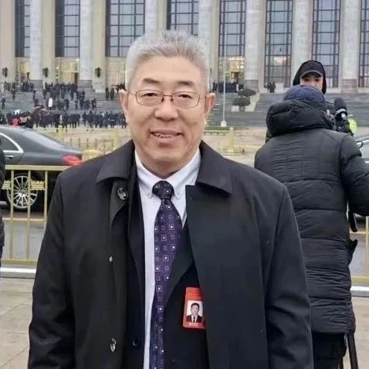 专访张翼:放宽农民工进城落户,不会出现“挤破头”现象|农民工|张翼|公共服务_新浪新闻