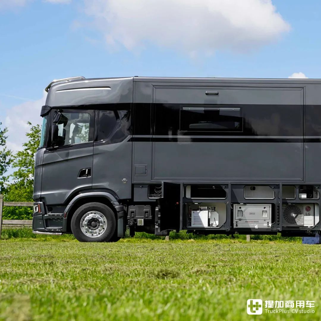 v8发动机的豪华a型房车欧洲房车大厂stx打造斯堪尼亚590s房车了解一下