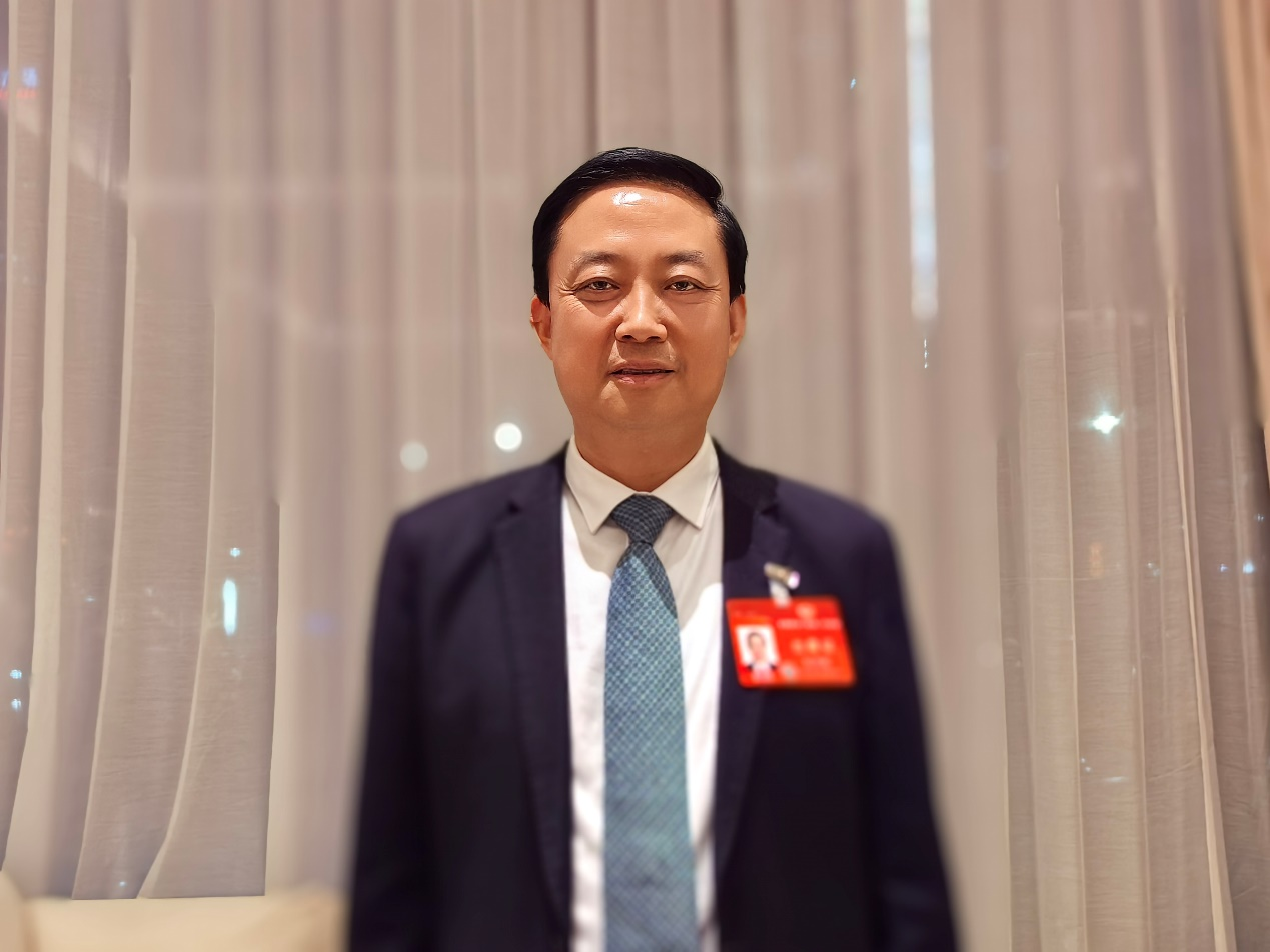 全国政协委员,一心堂药业集团股份有限公司董事长阮鸿献.