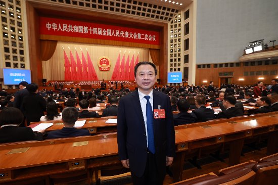 全国人大代表,天能控股集团董事长张天任 (受访者供图)