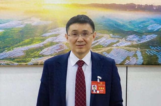 全国人大代表,隆基绿能科技股份有限公司董事长钟宝申.受访者/供图