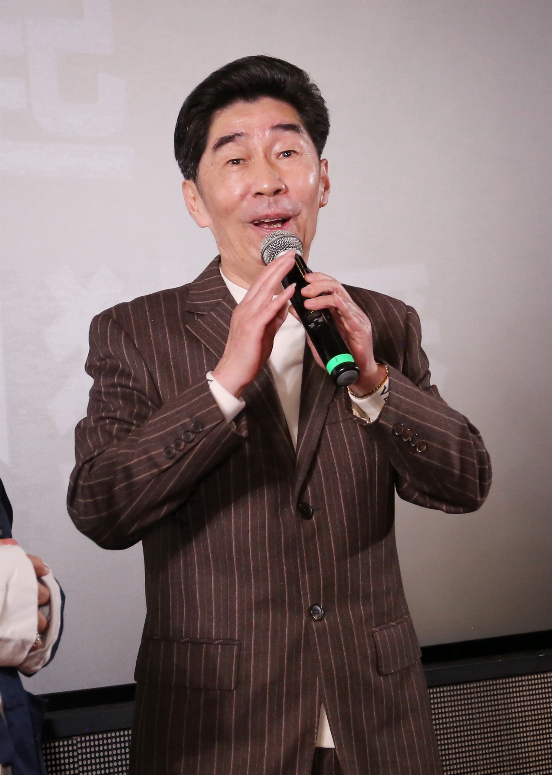 "葛老师"阿庆爷叔出演舞台剧《繁花》第二季|陈国庆_新浪财经_新浪网