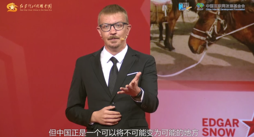 王毅提到的外籍记者是谁?本人回应