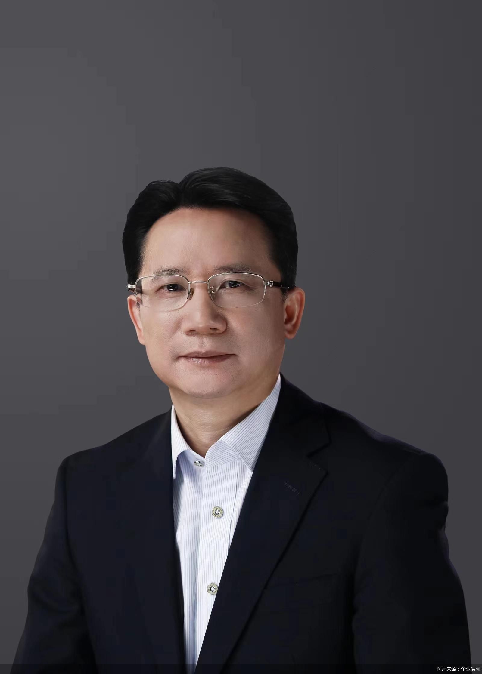 全国人大代表丁雄军:加快中国白酒国际化发展进程_新浪财经_新浪网