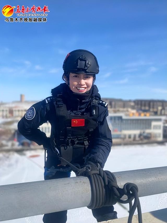 女警绘就别样风景|乌鲁木齐市_新浪财经_新浪网