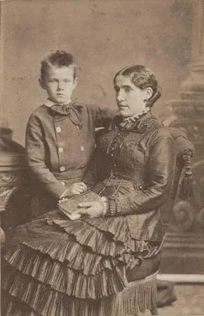 在遇到凯伊之后,梵高觉得凯伊便是他理想中的爱情对象,因此决定追求她