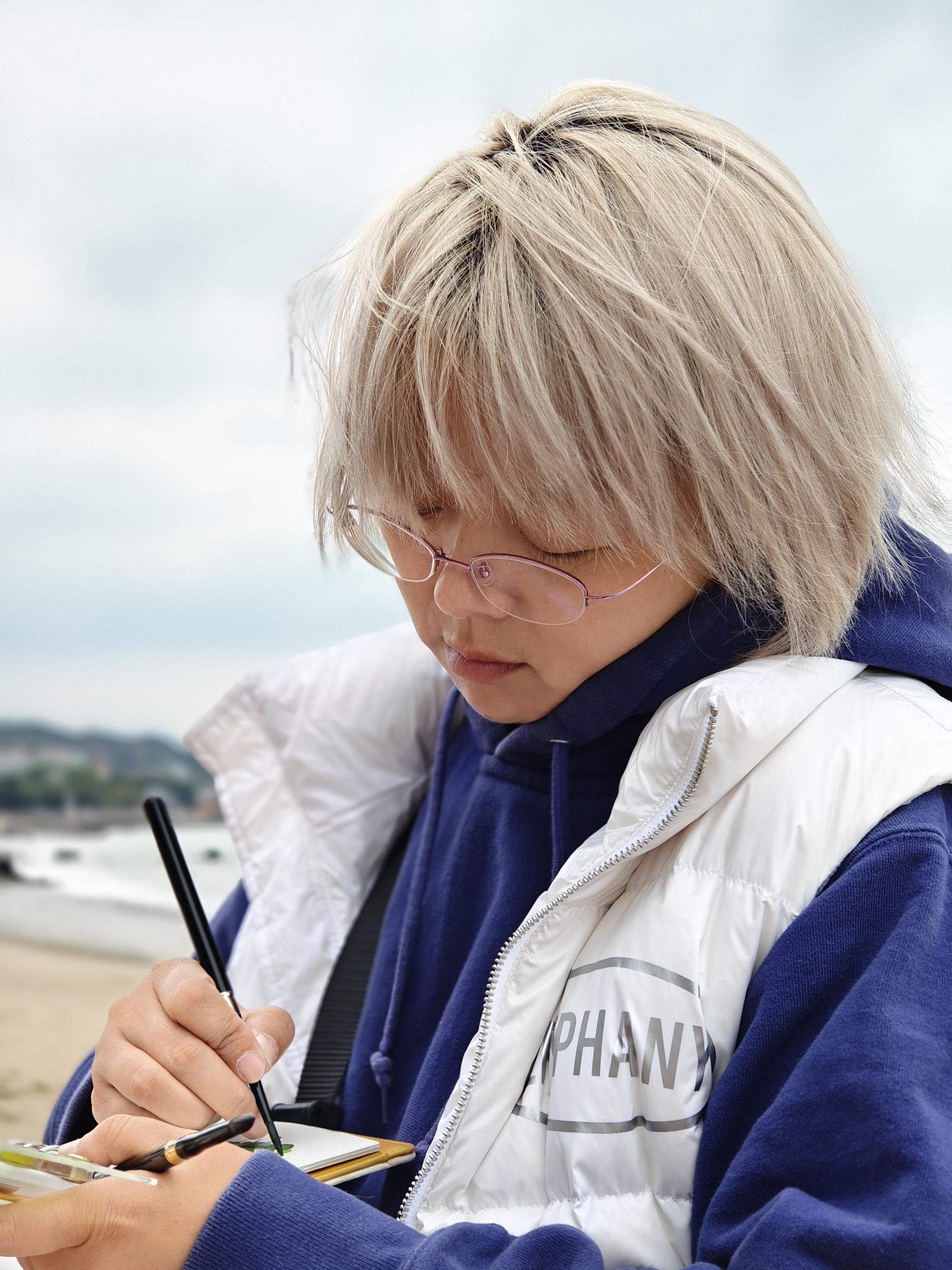 张春:我觉得发疯文学的出现是因为我们语言中有相当