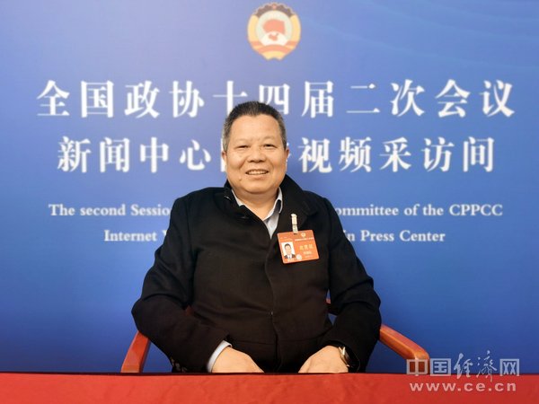 钟章队委员:赋能新质生产力,以科技创新推动铁路现代