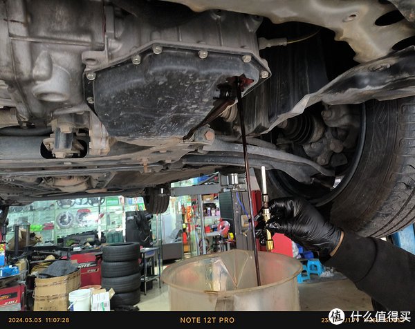 日产骐达原厂cvt变速箱油多少公里更换