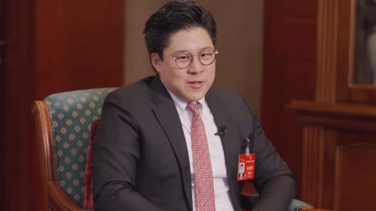霍启刚谈年轻人经常换工作：他们不是不努力，是希望在青春的时间尝试更多|霍启刚_新浪新闻