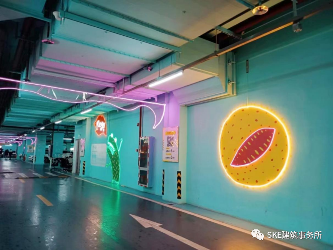 济南市首个以艺术涂鸦为主题的停车场——济南国际创意中心地下停车场