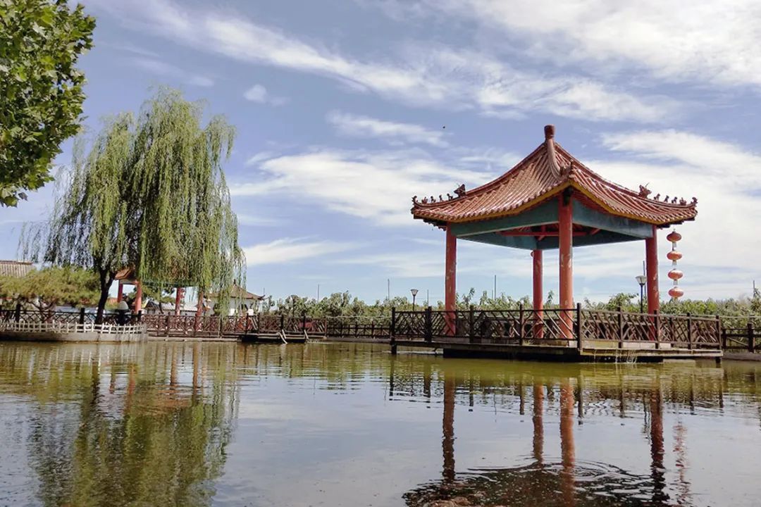 河北村民俗园内风景优美.(资料图)