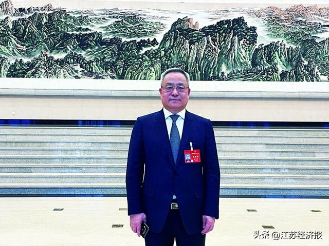 全国人大代表佘才高:支持南京都市圈探索要素跨区域配置_新浪财经