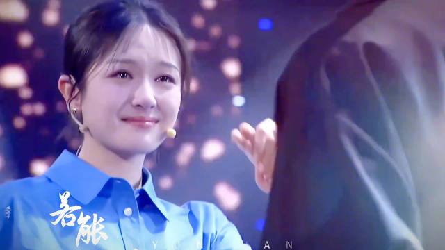 笑着哭最痛李兰迪的双眸里藏了一片星河一片汪洋