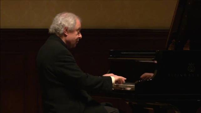 András Schiff 安德拉斯·席夫演奏莫扎特《C大调奏鸣曲》K545…|莫扎特|安德拉斯|C大调奏鸣曲_新浪新闻
