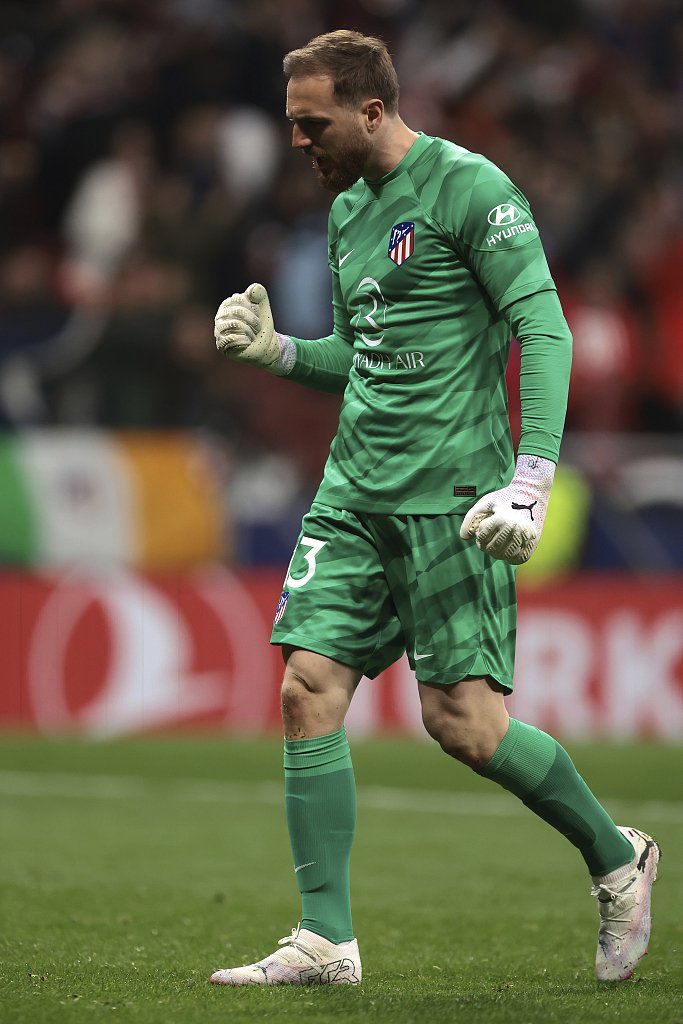 奥布拉克接连扑点.