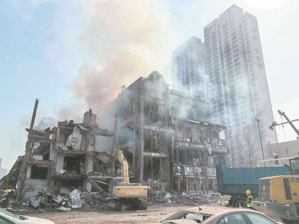 河北燕郊一商铺发生爆燃事故|河北省_新浪财经_新浪网