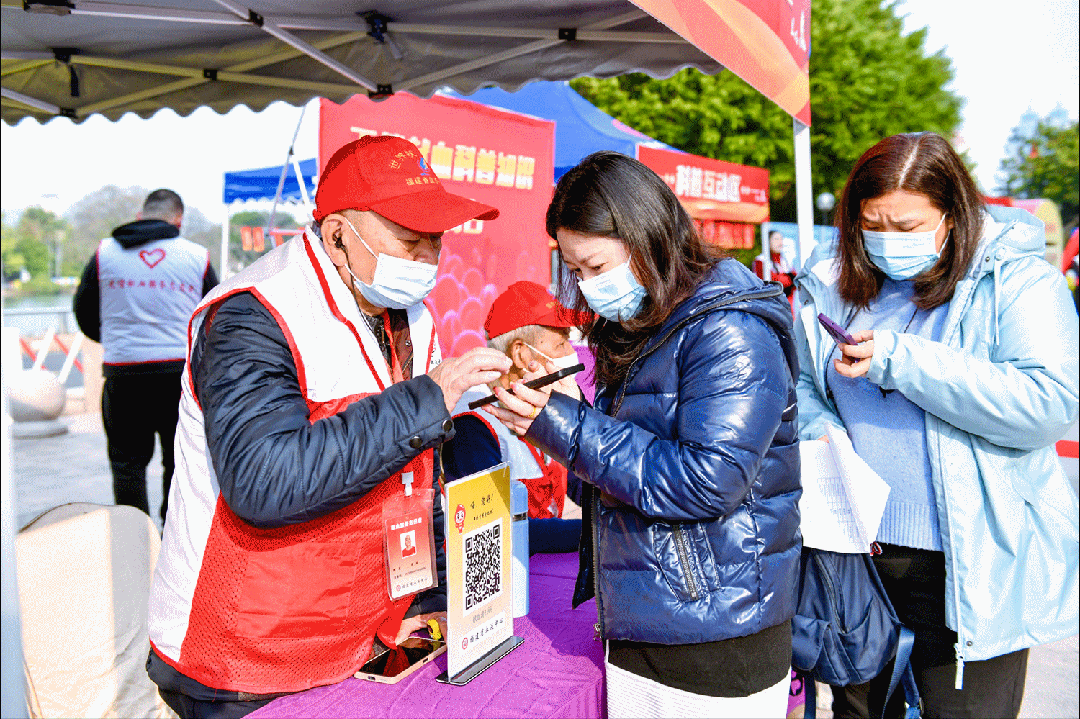 省委省直机关工委分管日常工作副书记张源生,副书记陈志斌,省卫健委