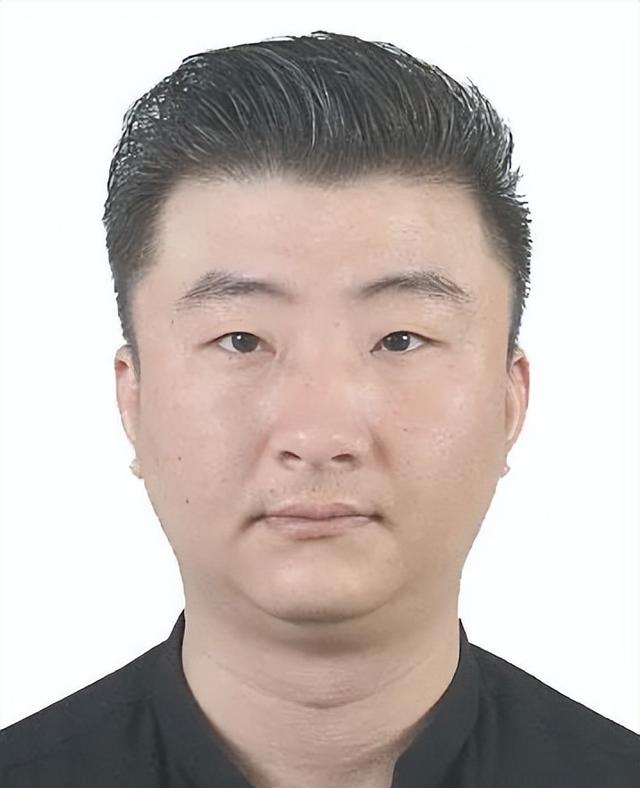 男江苏省邳州市议堂镇柳新村桥口36号27,翟鹏飞,男江苏省邳州市运河镇