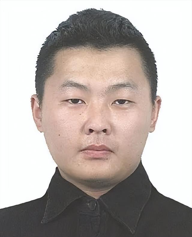 男江苏省邳州市八路镇山北村花巷63号30,朱思鹏,男江苏省邳州市新河镇
