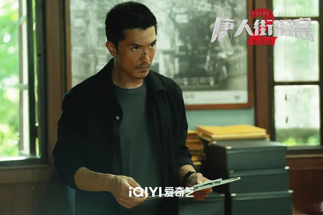 邱泽饰演林默.图片来源:网剧《唐人街探案2》剧照