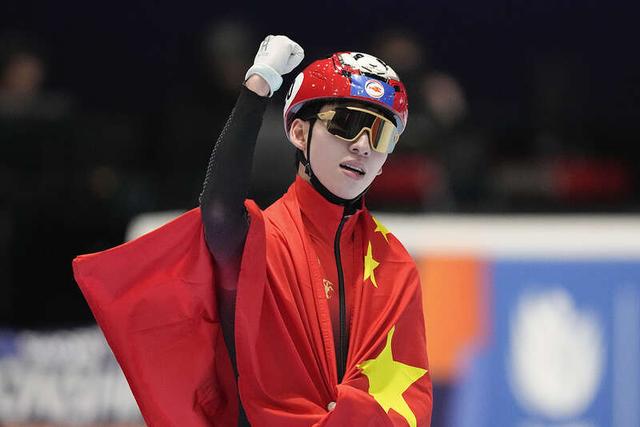 短道速滑世锦赛:孙龙拿下中国队第100金!林孝埈成就大满贯!