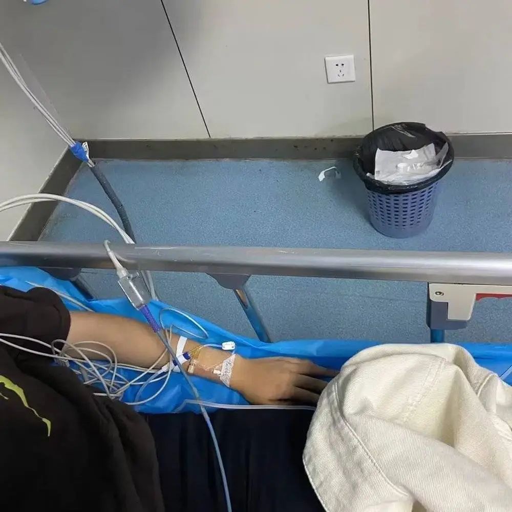 图&nbsp;| 在医院治疗