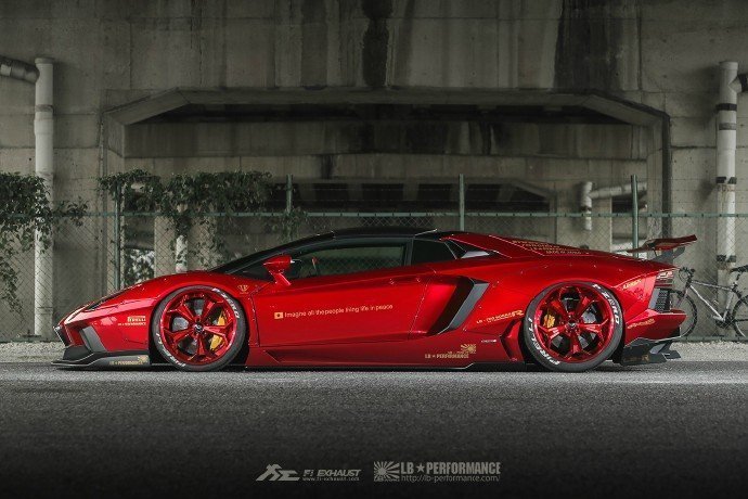 红色兰博基尼aventadorlp700很漂亮