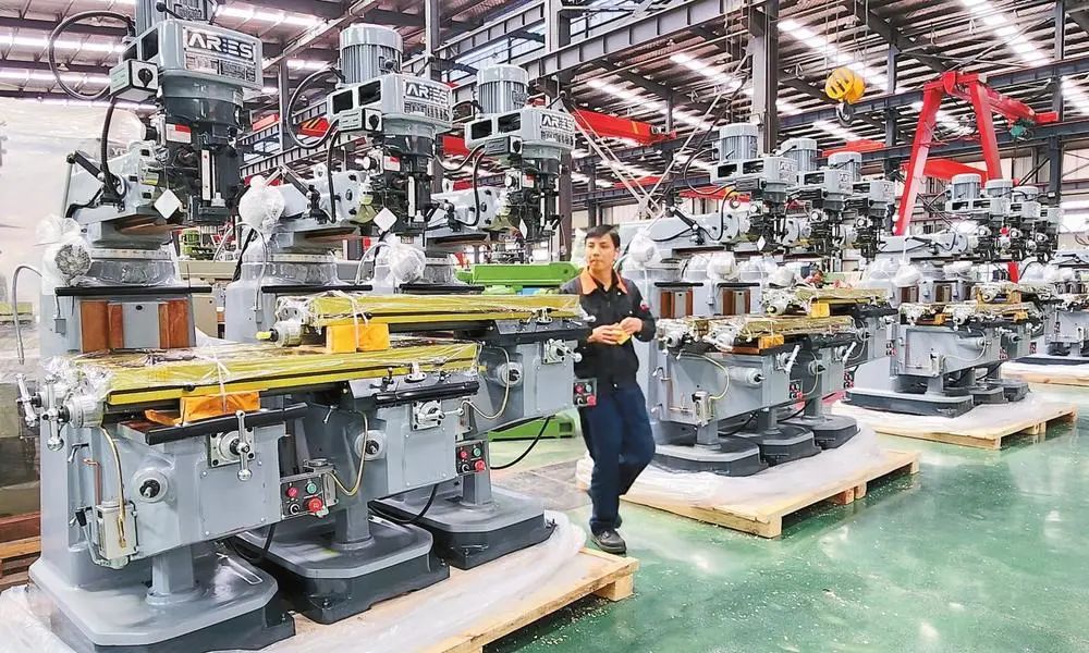 锦润数控机械制造有限公司车间一角 段毅 摄