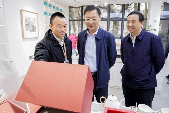 "北方瓷都"山东淄博市委书记率队赴千年瓷都江西景德镇考察调研|淄博