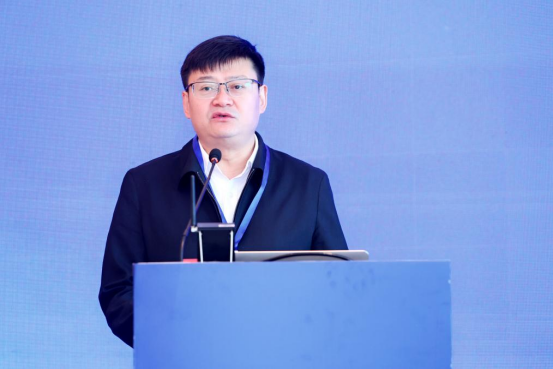 中国酒业协会副秘书长甘权,泸州市人民政府副市长杨长缨,中国酒业协会