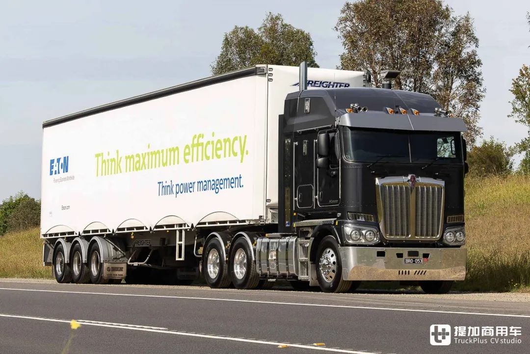 美式平头卡车见过没搭载大号驾驶室再带你看肯沃斯k220牵引车