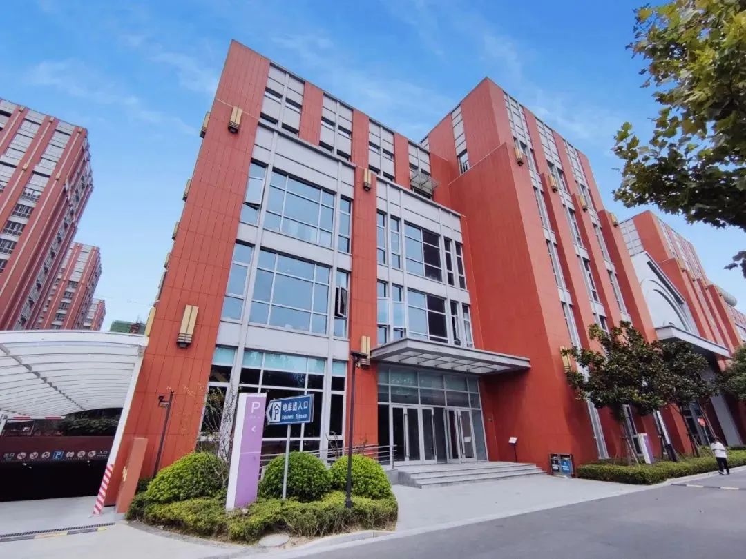 上海wlsa:藤校,牛剑的双料"收割机"!本周日,校方首次开讲!