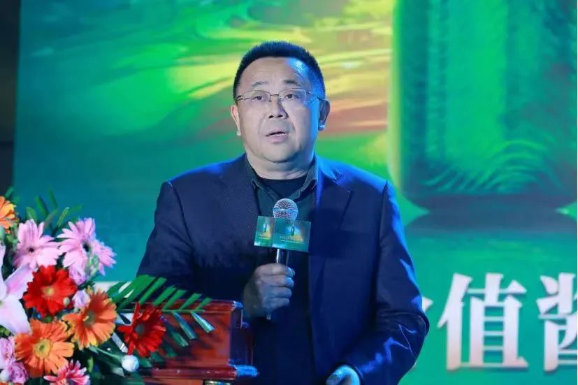 许正宏教授带来了《赤水酱酒,机会无限》的专题分享,他表示,赤水河