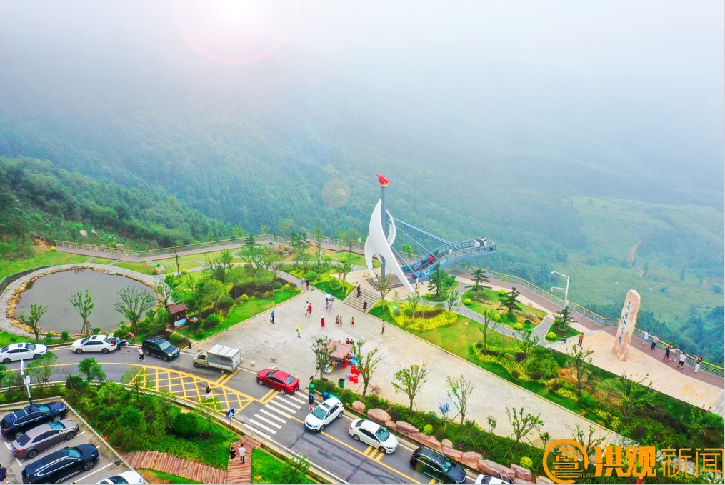 型山地旅游景点沿着登山步道进入月亮湾景区跨过古驿道沿途经过妙金桥