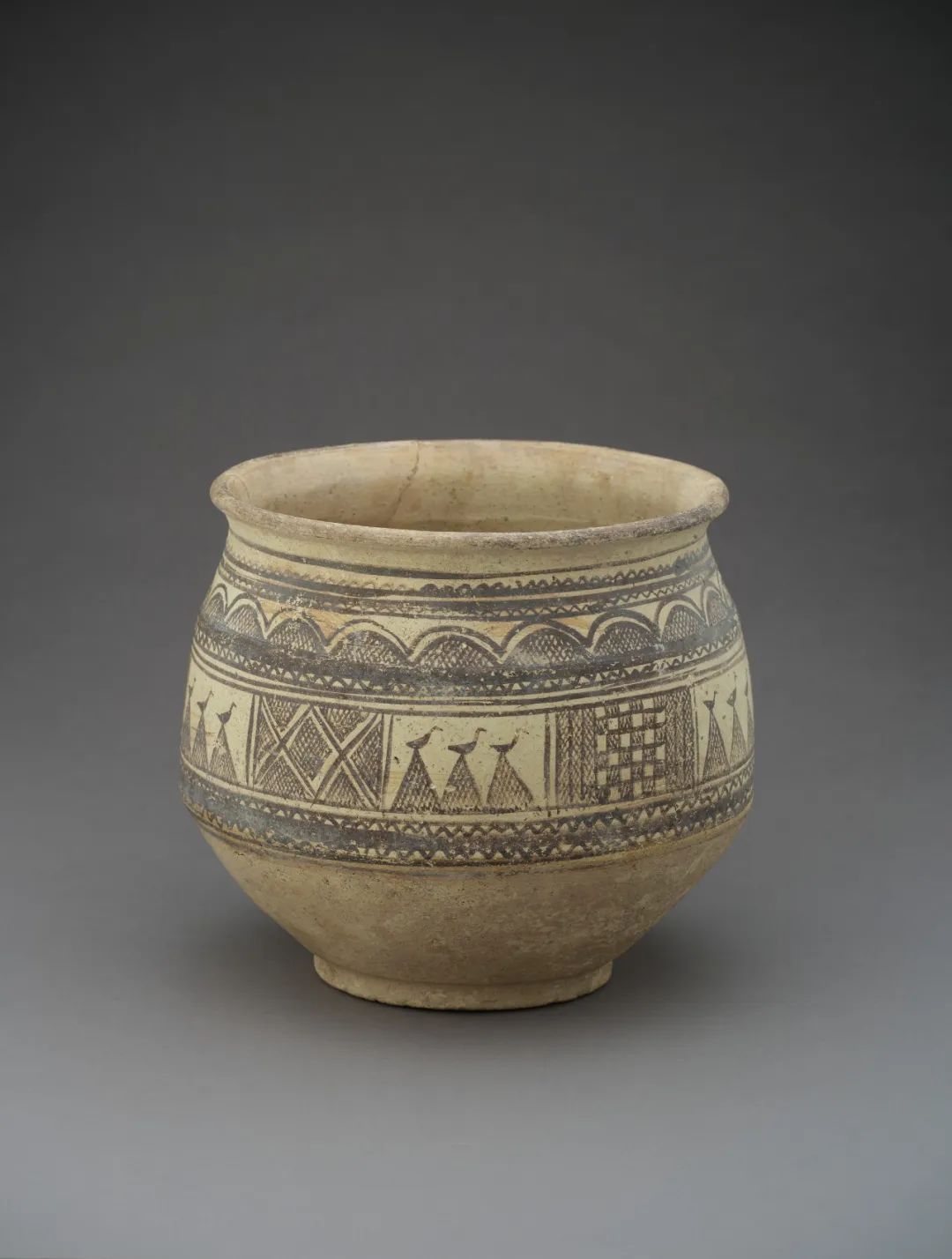 清华艺博展"抟埴之工",看古代亚欧大陆的陶瓷艺术