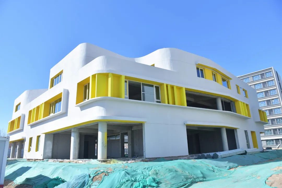 幼儿园主体外墙鲜艳夺目
