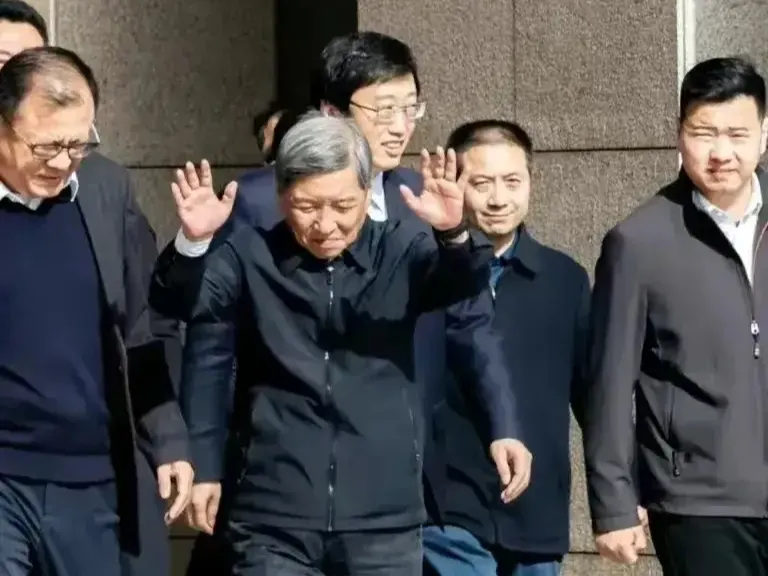 让人心疼!王校长这一生有多难?差点没考上大学,四次没评上院士|王树国|校长|哈工大_新浪新闻