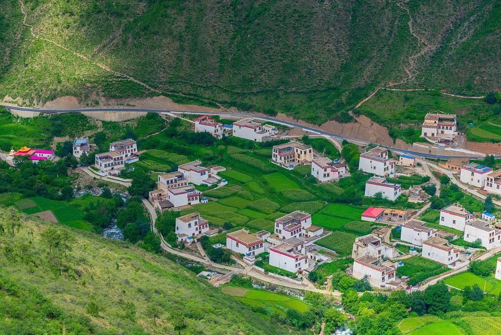 从国贫县到共同富裕试验县乡城如何蜕变