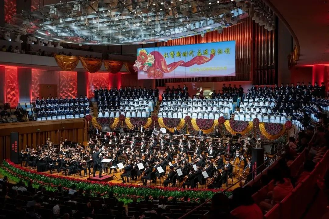 今晚上海之春开幕演出提前剧透跟着红旗颂迈入新时代