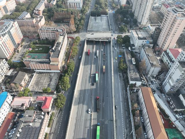s20外环隧道现状浦西出入口 上海城投公路集团 供图