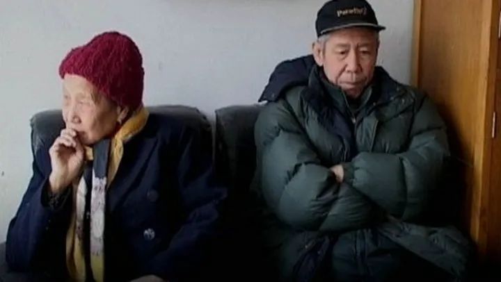 退休金八千元,他们为什么还在打工|家庭_新浪财经_新浪网