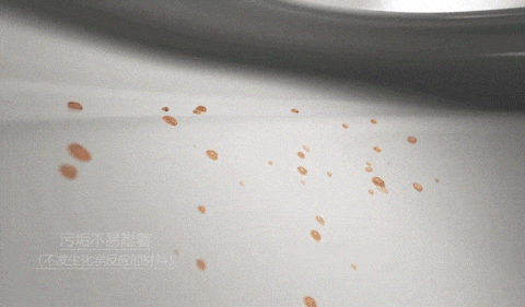 鲸s6改用了一种新型的有机玻璃材料sugopika,这种材料在航空领域非常