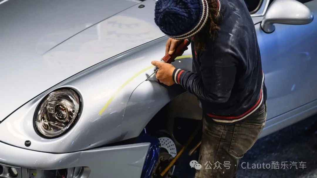 三十万等一年,看他手切保时捷 —— rwb中井启的