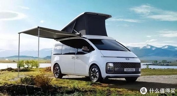 整车采用现代汽车最新的水滴流线设计语言,外形时尚大气.