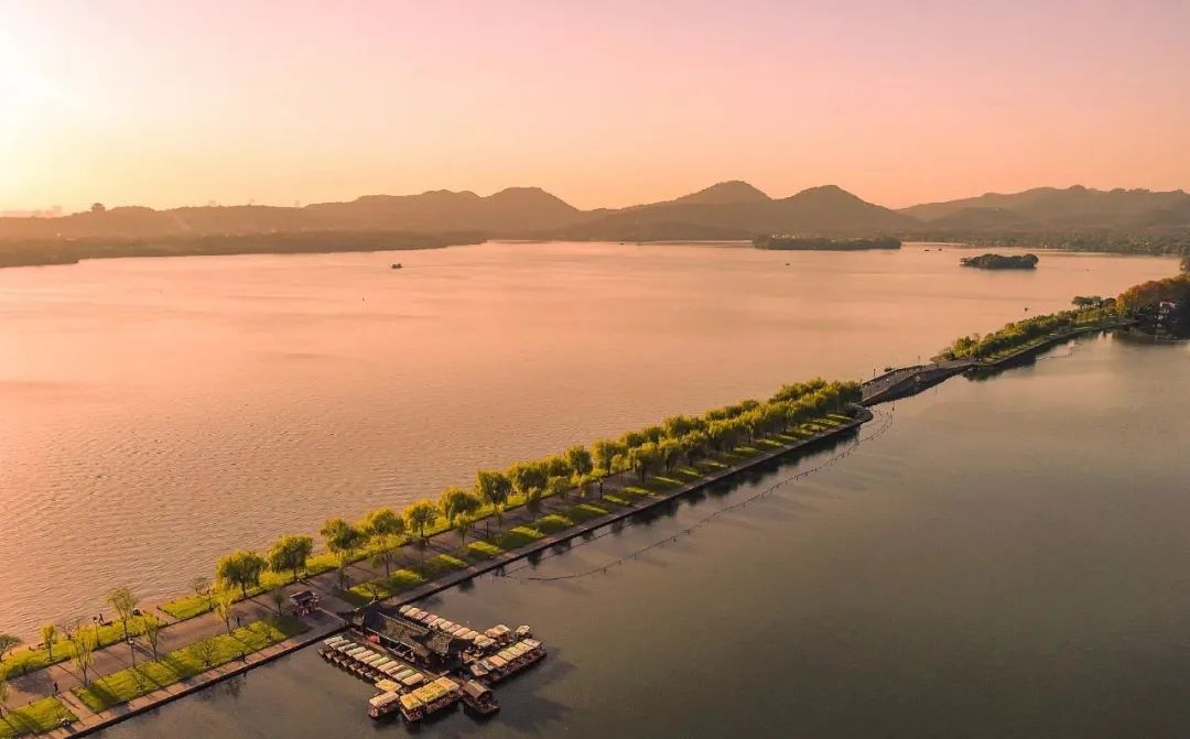 最美白堤即将上线!