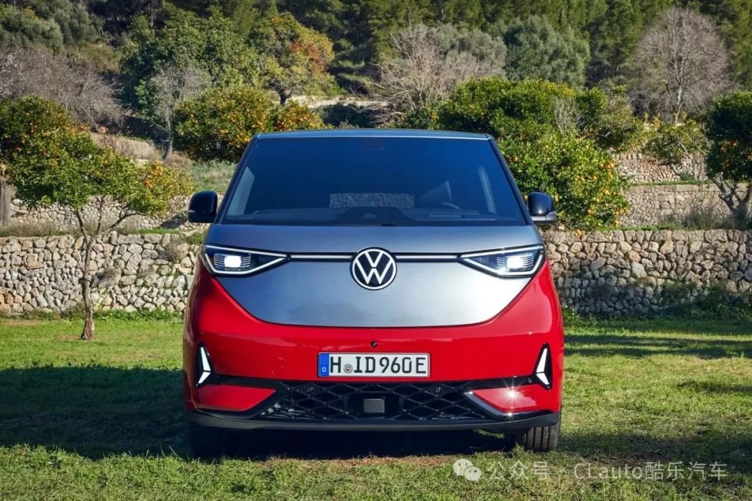 335匹双电机全新大众纯电性能商务idbuzzgtx发布酷乐汽车