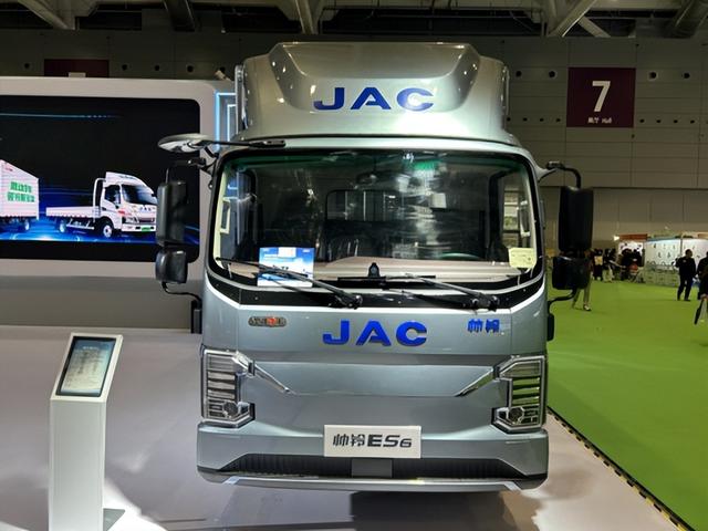 江淮汽车旗下帅铃s6车型亮相cvee获卡车兄弟推荐产品荣誉