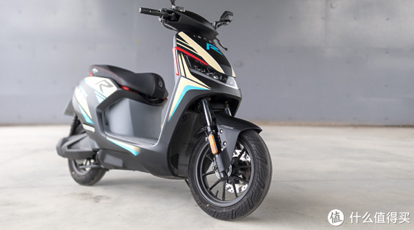 8.3kw的动力核心的kymco ionex s7r电动车