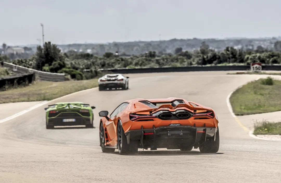 【德味】野性的胜利:兰博基尼revuelto-新浪汽车